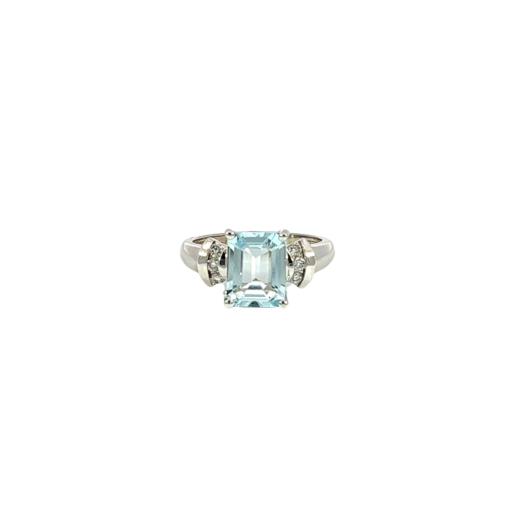 14K White Gold Aquamarine and Diamond Fashion Ring