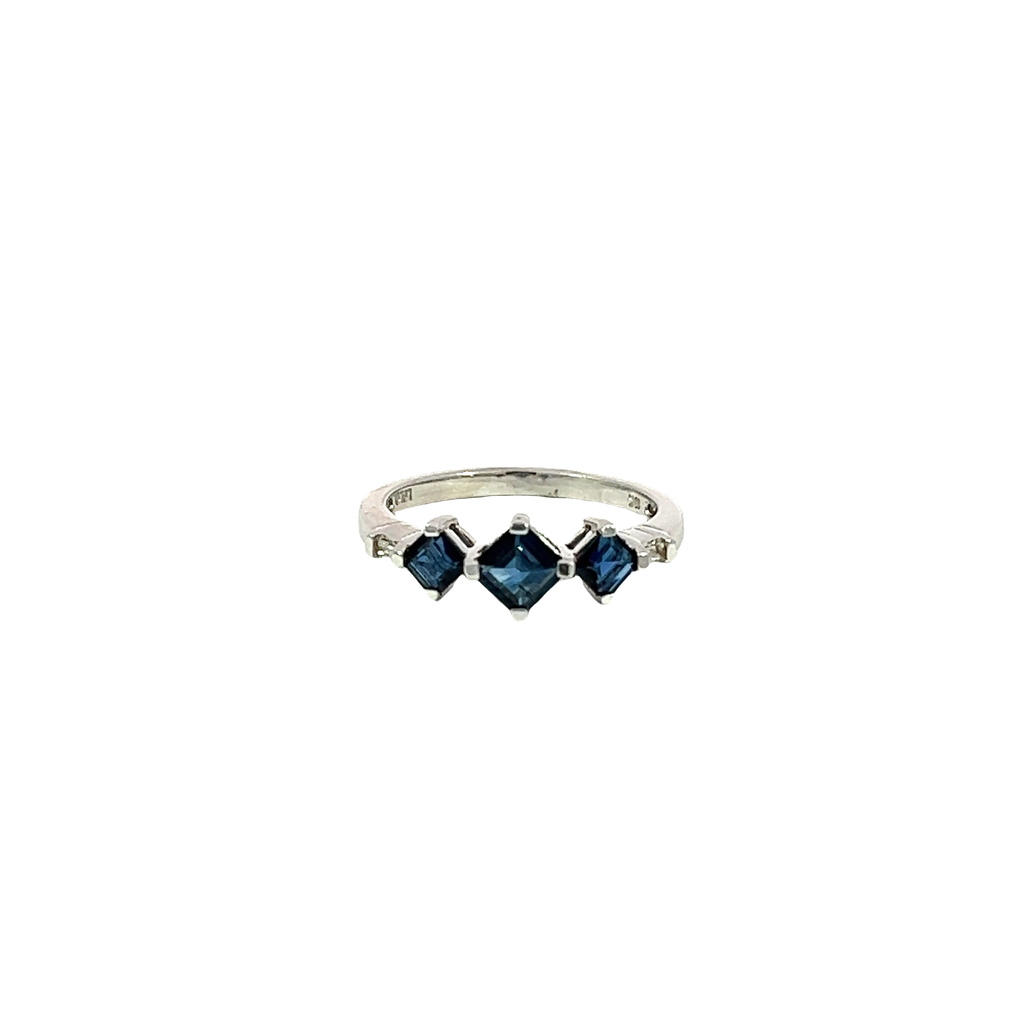 14K White Gold Diamond and Sapphire Fashion Ring
