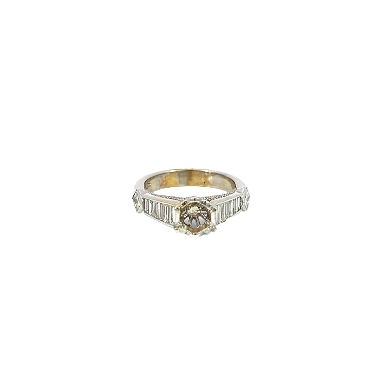 18K White Gold Diamond Engagement Ring