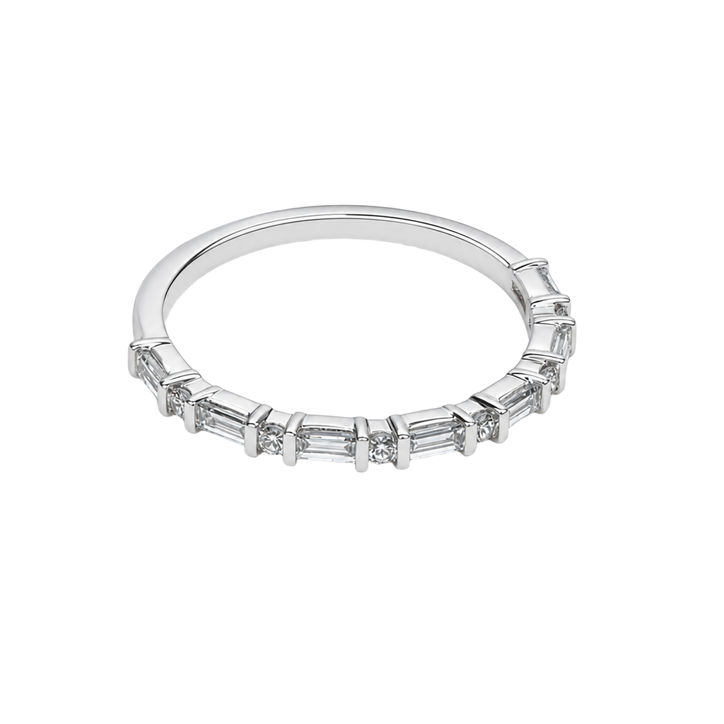 18K White Gold Diamond Ring