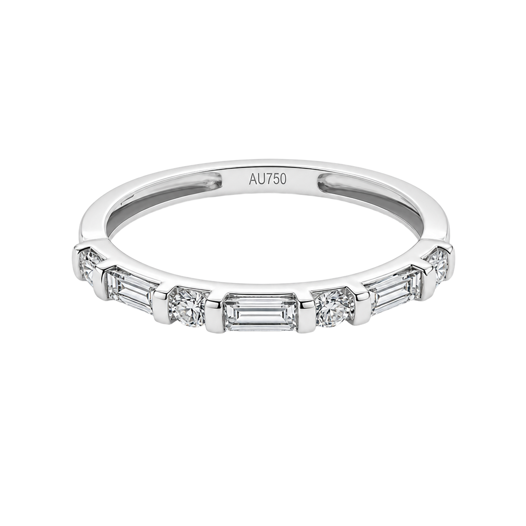 18KW White Gold Diamond Ring